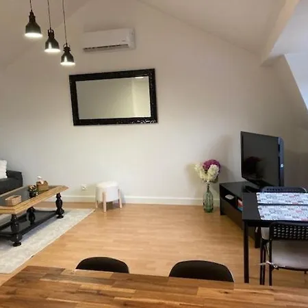 Cozy & Quiet Two-room - 15 Minutes From Lille Wasquehal